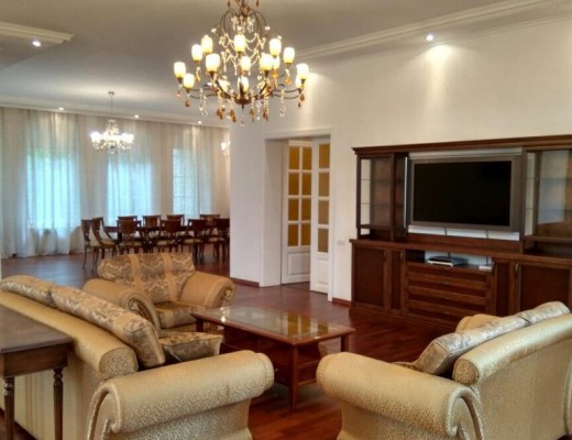 House for rent on Zhanibekova