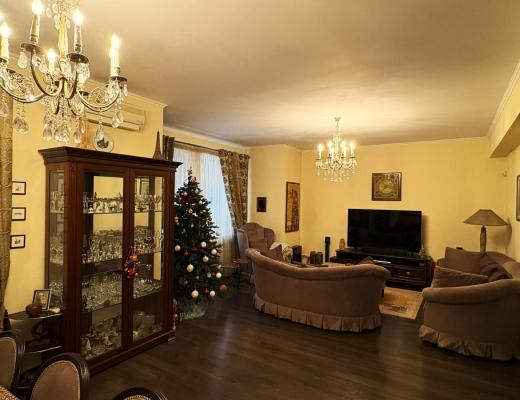 7-room cottage in a town of 300 m2, 6.5 acres in Gorny Gigant, Medeu district