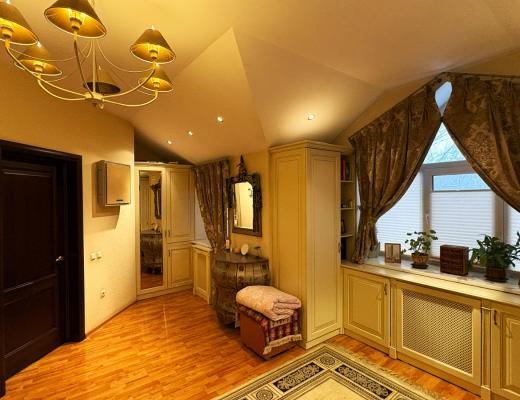 7-room cottage in a town of 300 m2, 6.5 acres in Gorny Gigant, Medeu district