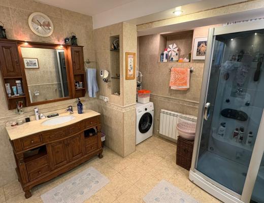 7-room cottage in a town of 300 m2, 6.5 acres in Gorny Gigant, Medeu district