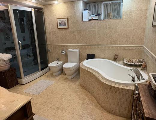 7-room cottage in a town of 300 m2, 6.5 acres in Gorny Gigant, Medeu district