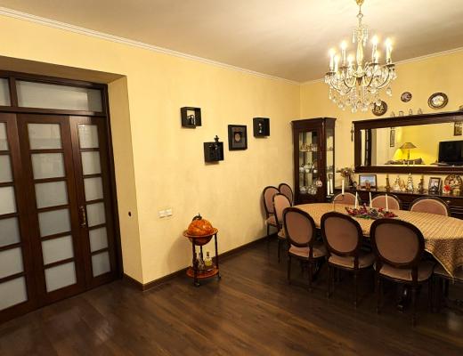 7-room cottage in a town of 300 m2, 6.5 acres in Gorny Gigant, Medeu district