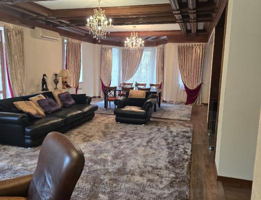 6-room house, Bostandyk district, Remizovka, Asem Tau village