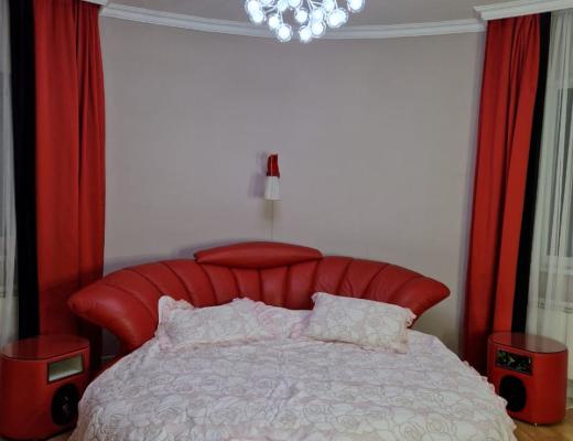 9-room house on Ospanova, microdistrict. Tau Samal, Medeu district