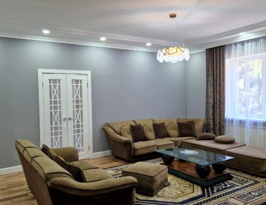 9-room house on Ospanova, microdistrict. Tau Samal, Medeu district