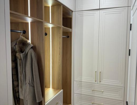 4-room apartment Kok-Tyube 2, Medeu district, residential complex "Koksai Yubileiny"